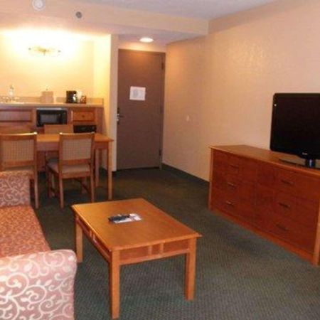 Quality Inn Florissant-St Louis Exteriör bild